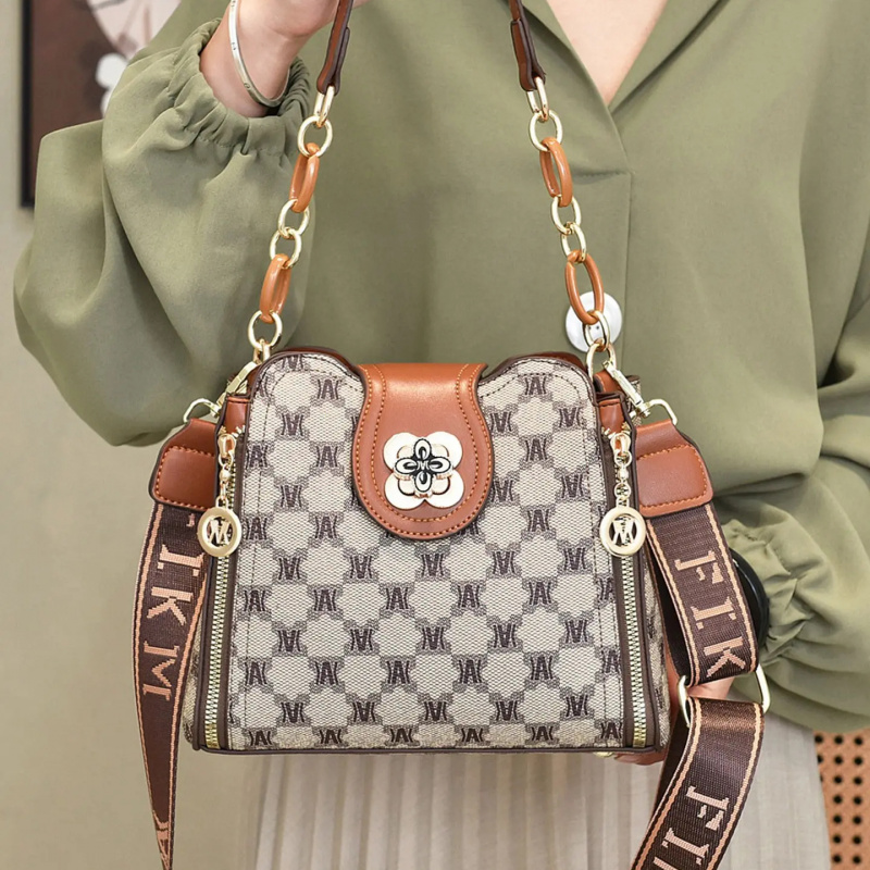 vintage schoudertas met letter - Women Bags Daily Use recensie en prijs